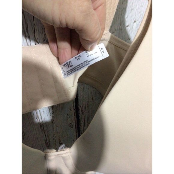 NWOT Leading Lady Nursing Bra Beige Size 42D ❤️💕 - Picture 3 of 11